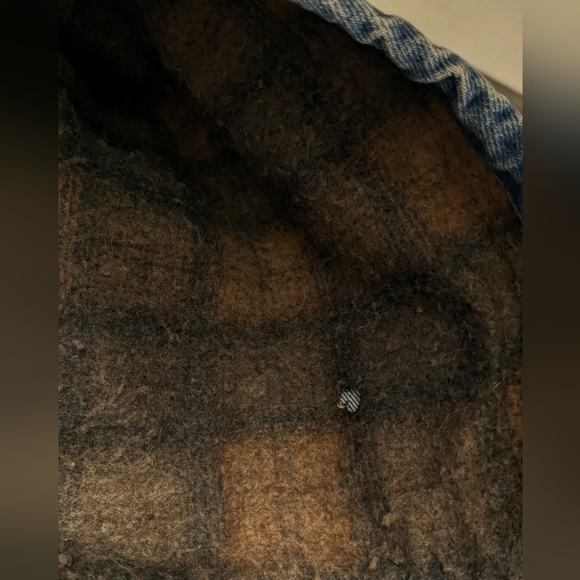 Vintage Carhartt J08D ST denim blanket lined hooded jacket - Picture 6 of 15